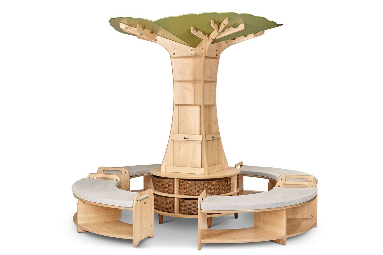 The Storytelling Tree Set  - The Ministry of Outdoor Education