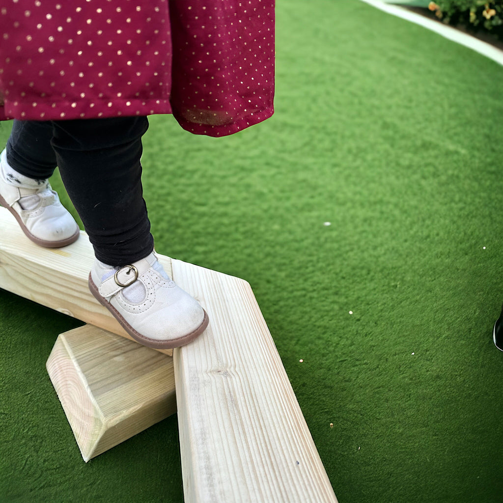 Zig Zag Balance Beam- 100mm wide  - The Ministry of Outdoor Education