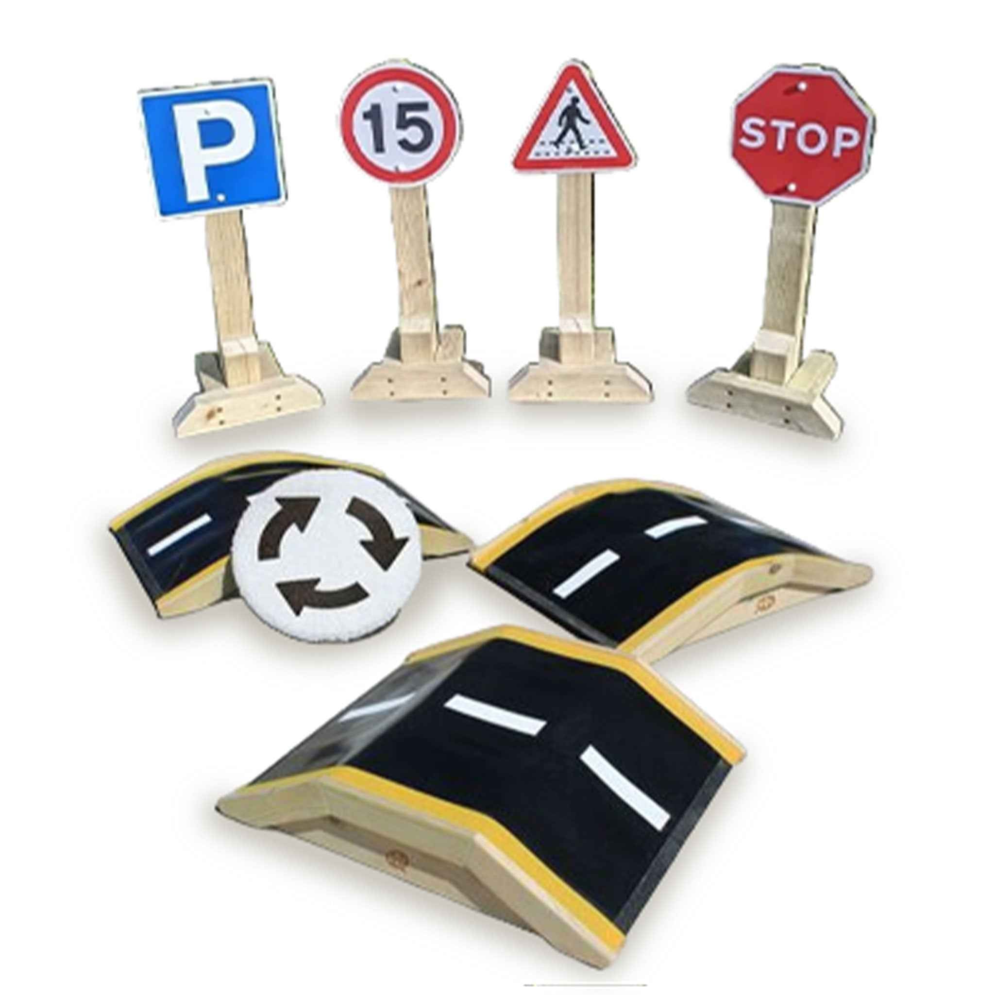 Wooden Road Super Set (3 ramps, 1 roundabout and 4 signs)