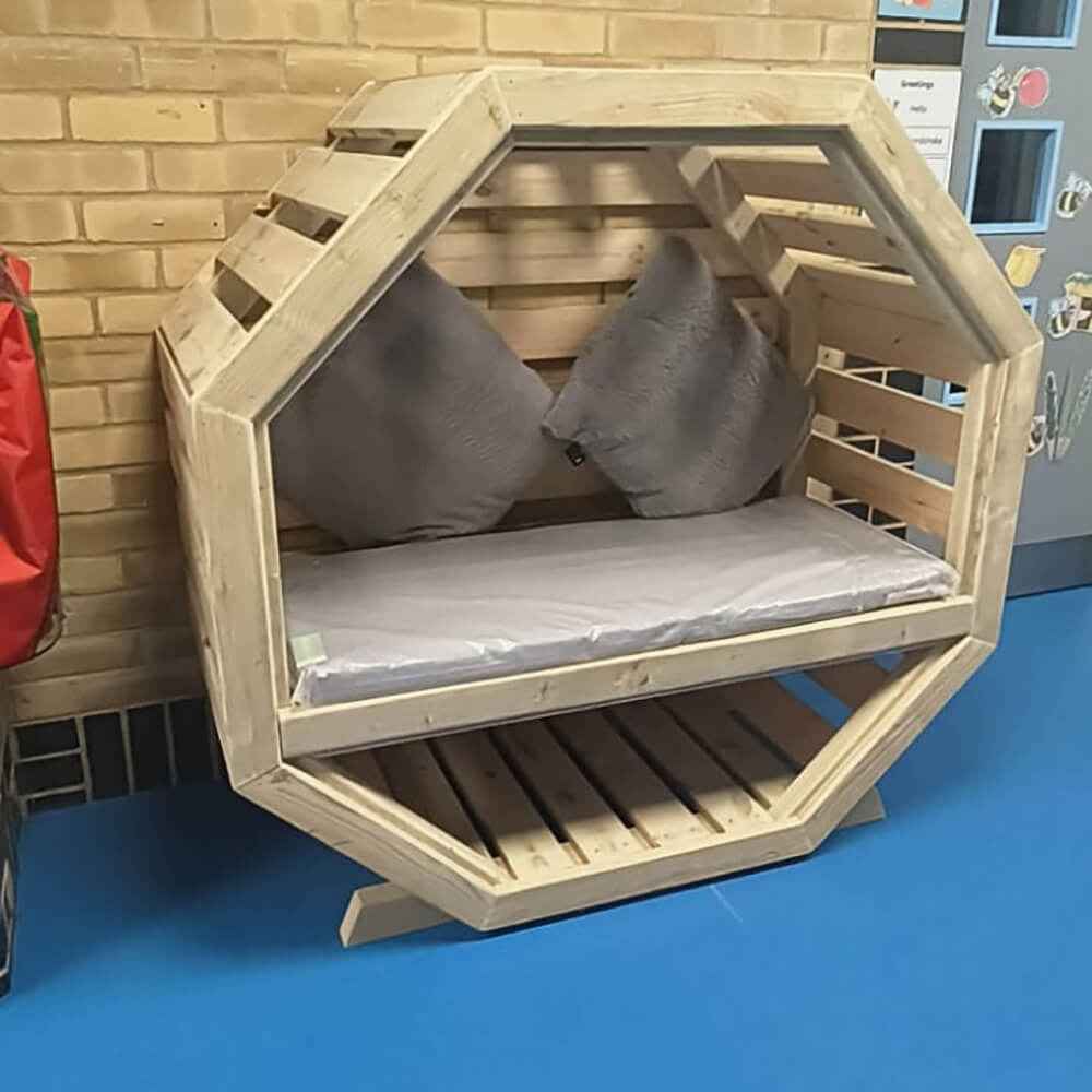 Reading Pod & Activity Den - XL (with Seat)